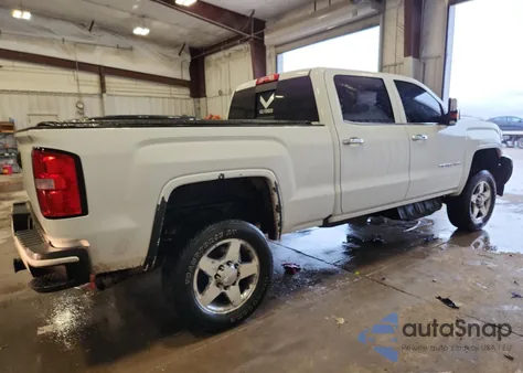 2017 GMC Sierra K3500 Denali из США, поврежденный, VIN 1GT42YEY4HF165261